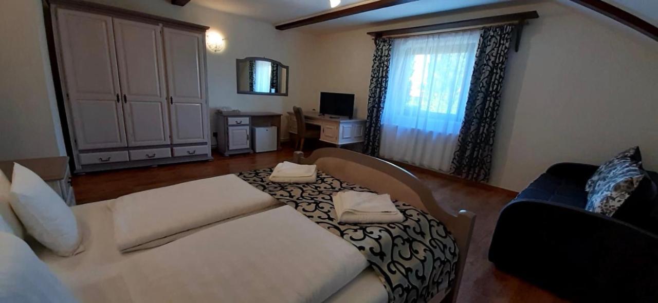 Gasthof Clara Sibiu Ngoại thất bức ảnh